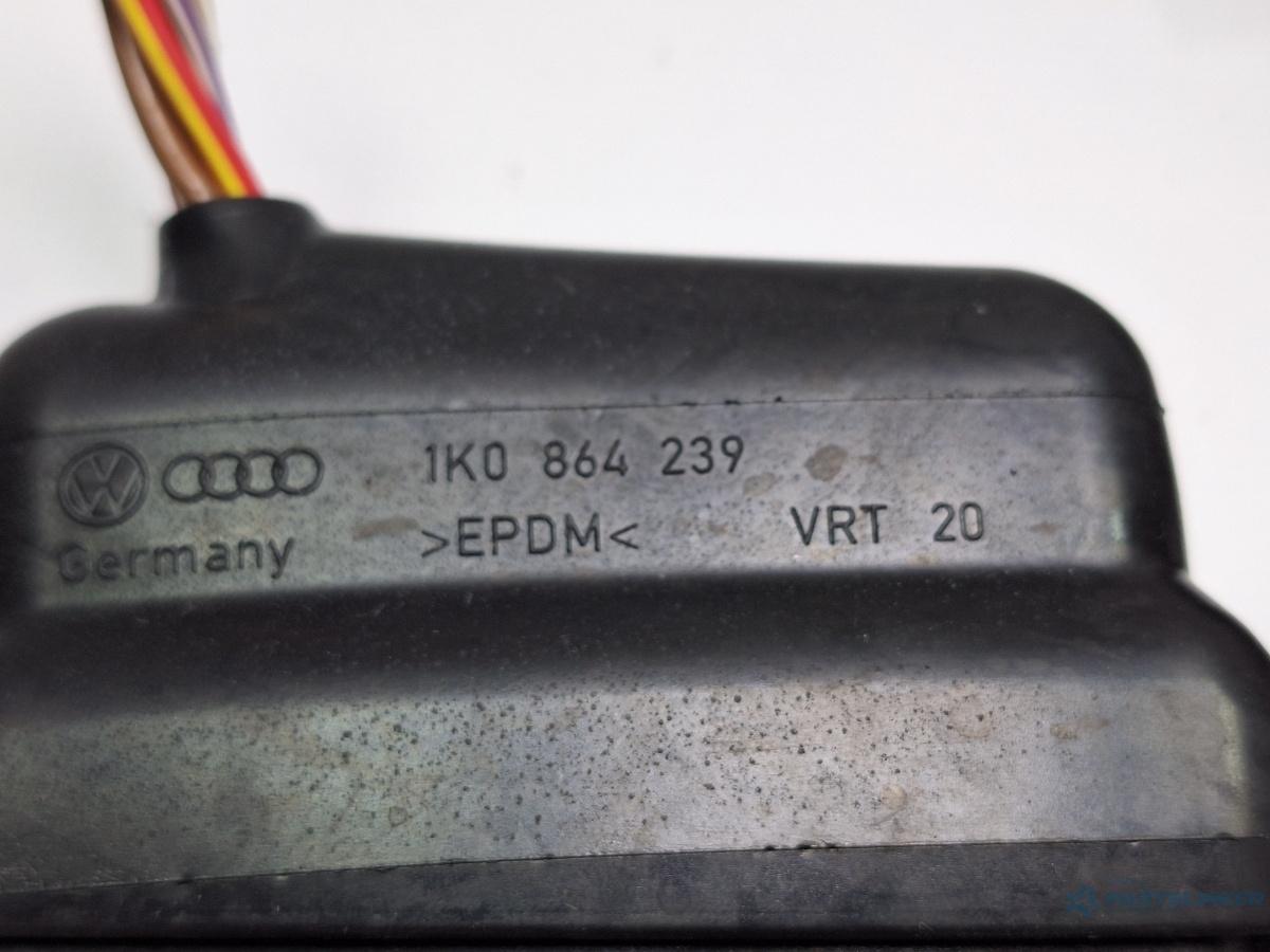 Mufe conectori usa spate VOLKSWAGEN GOLF VI Variant (AJ5) [ 2009 - 2013 ] TDI (CAYC) 77KW|105HP OEM 1K0864239 , 1K0937702C