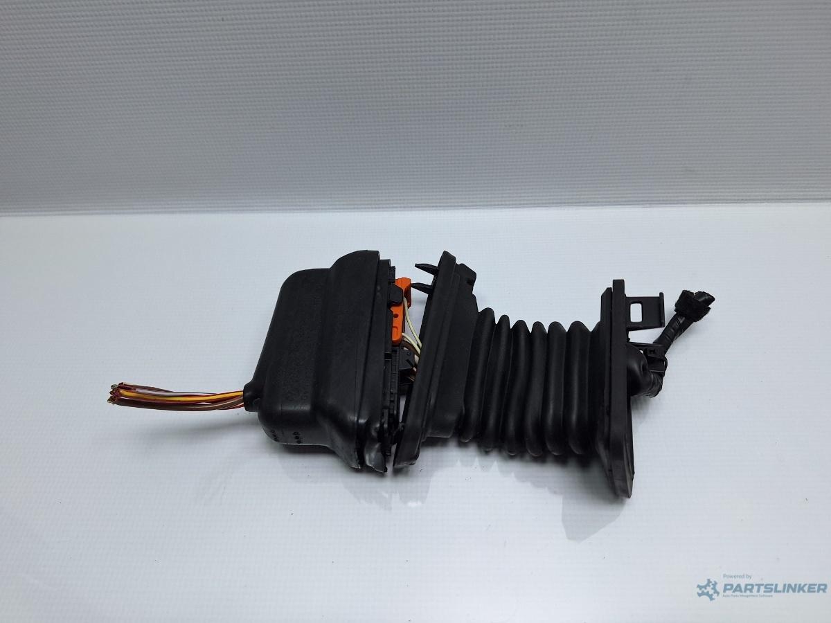 Mufe conectori usa spate VOLKSWAGEN GOLF VI Variant (AJ5) [ 2009 - 2013 ] TDI (CAYC) 77KW|105HP OEM 1K0864239 , 1K0937702C