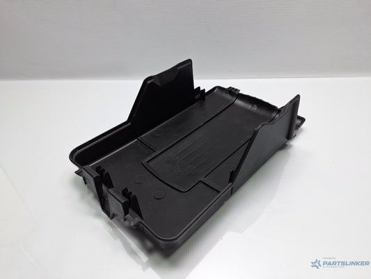 Capac carcasa baterie VOLKSWAGEN GOLF VI Variant (AJ5) [ 2009 - 2013 ] TDI (CAYC) 77KW|105HP 3C0915443A