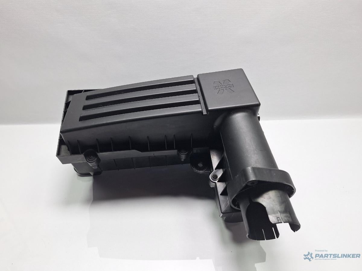 Carcasa filtru aer VOLKSWAGEN GOLF VI Variant (AJ5) [ 2009 - 2013 ] TDI (CAYC) 77KW|105HP OEM 3C0129601CA