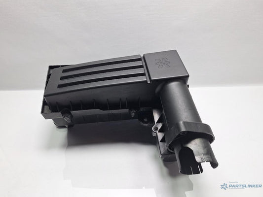 Carcasa filtru aer VOLKSWAGEN GOLF VI Variant (AJ5) [ 2009 - 2013 ] TDI (CAYC) 77KW|105HP OEM 3C0129601CA