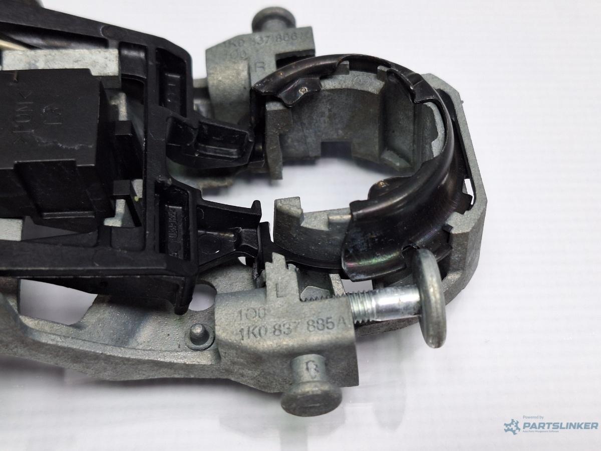 Maner/suport exterior usa culisanta stanga VOLKSWAGEN GOLF VI Variant AJ5 2009 - 2013 TDI CAYC 1K0837885A