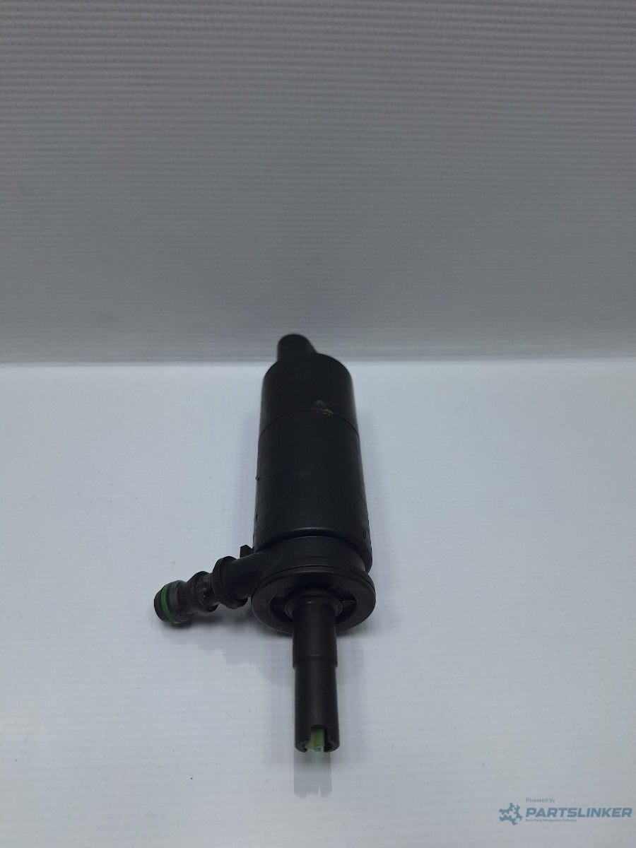 Pompita spalatoare faruri VOLKSWAGEN PASSAT (365) [ 2010 - 2014 ] 2.0 TDi BlueMotion (CFFB) 103KW|140HP 3B7955681