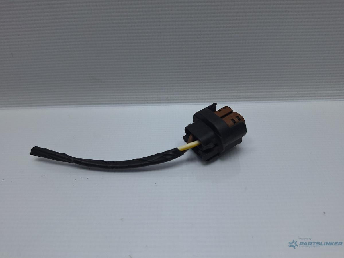 Mufa conector proiector VOLKSWAGEN PASSAT (365) [ 2010 - 2014 ] 2.0 TDi BlueMotion (CFFB) 103KW|140HP OEM 7H0941165