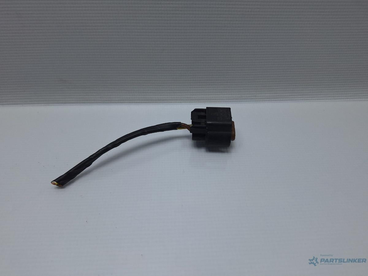 Mufa conector proiector VOLKSWAGEN PASSAT (365) [ 2010 - 2014 ] 2.0 TDi BlueMotion (CFFB) 103KW|140HP OEM 7H0941165