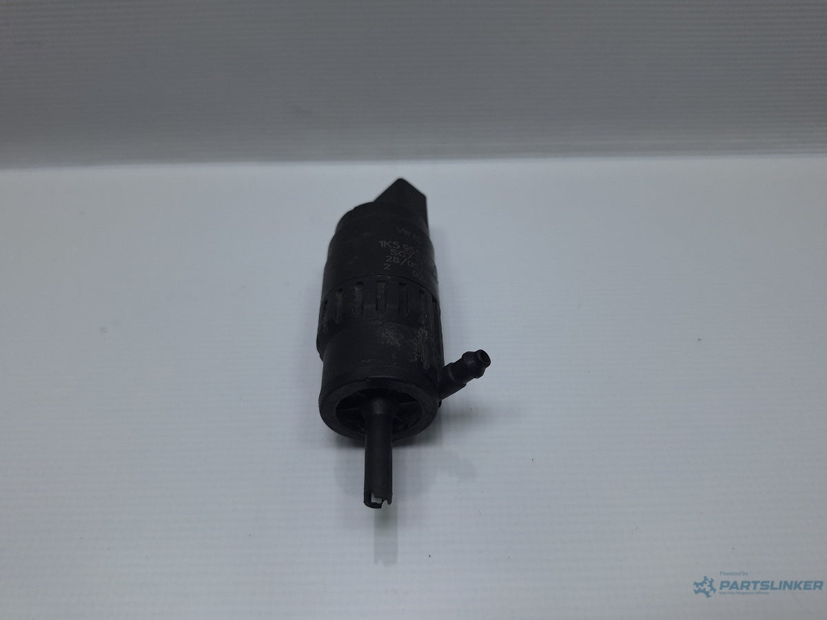 Pompita lichid parbriz VOLKSWAGEN PASSAT (365) [ 2010 - 2014 ] 2.0 TDi BlueMotion (CFFB) 103KW|140HP 1K5955651