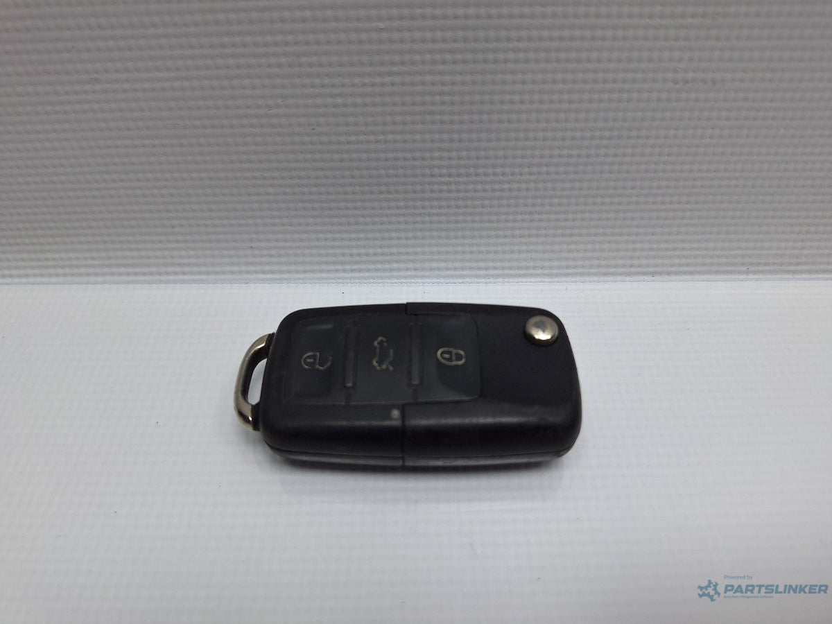 Telecomanda inchidere centralizata VOLKSWAGEN GOLF VAN VI Variant (AJ5) [ 2009 - 2014 ] 1.6 TDi BlueMotion (CAYC) 77KW|105HP HELLA 434 MHz 1K0959753N