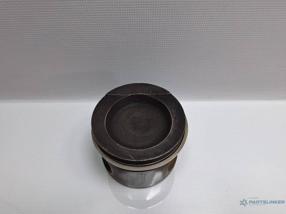 Piston VOLKSWAGEN VENTO (1H2) [ 1991 - 1998 ] 1.8 (AAM) 55KW|75HP 030107065R