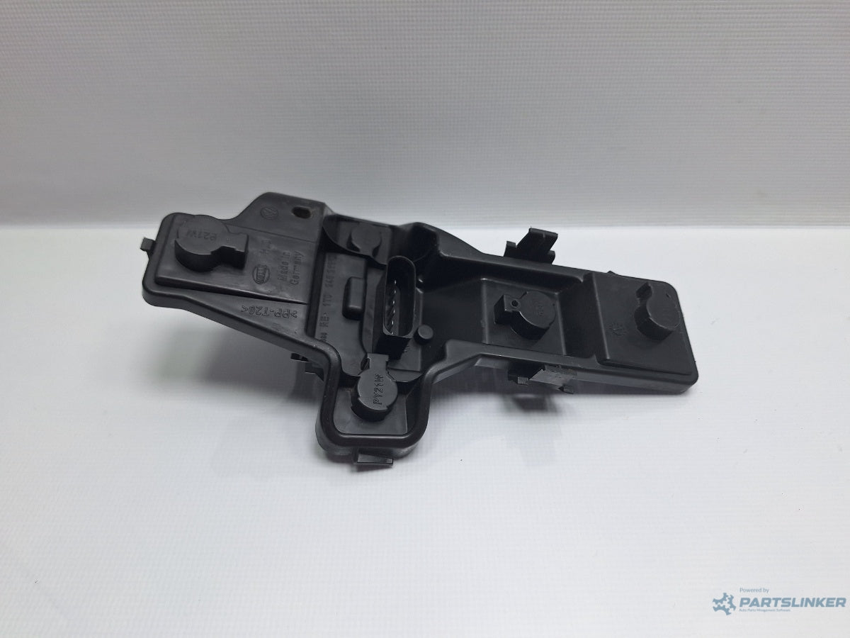 Soclu stop dreapta VOLKSWAGEN TOURAN (1T1, 1T2) [ 2003 - 2010 ] TDI (BMN) 125KW|170HP 1T0945258D