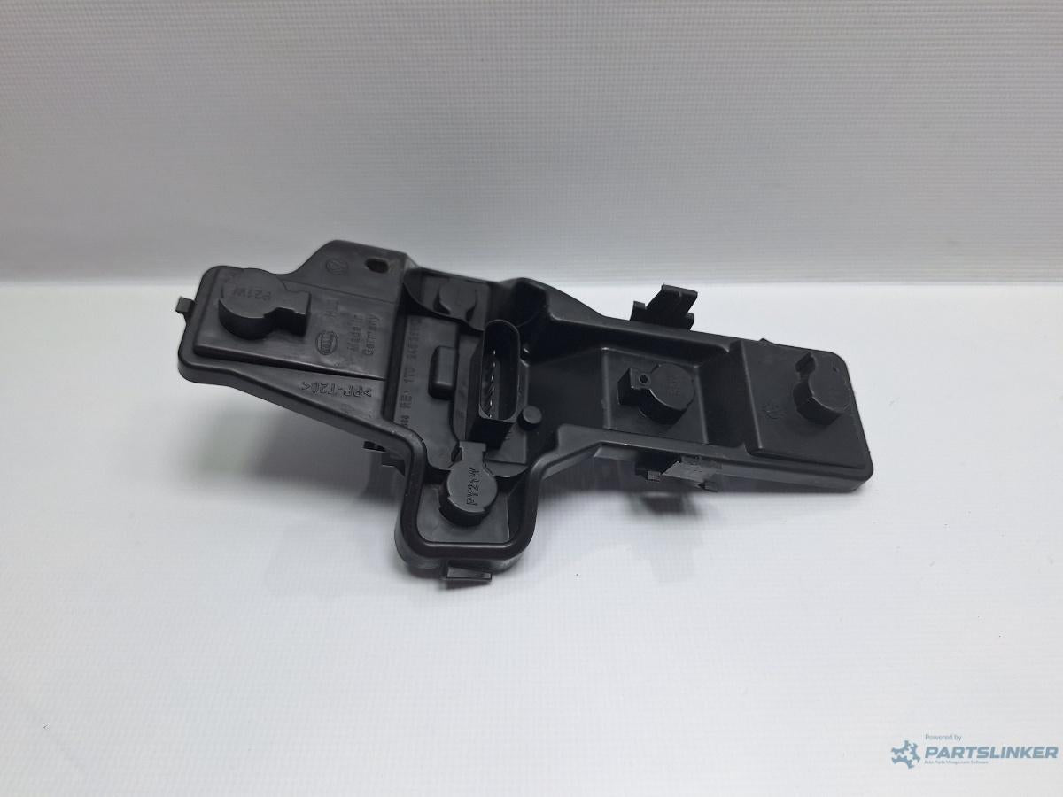 Soclu stop dreapta VOLKSWAGEN TOURAN (1T1, 1T2) [ 2003 - 2010 ] TDI (BMN) 125KW|170HP OEM 1T0945258D