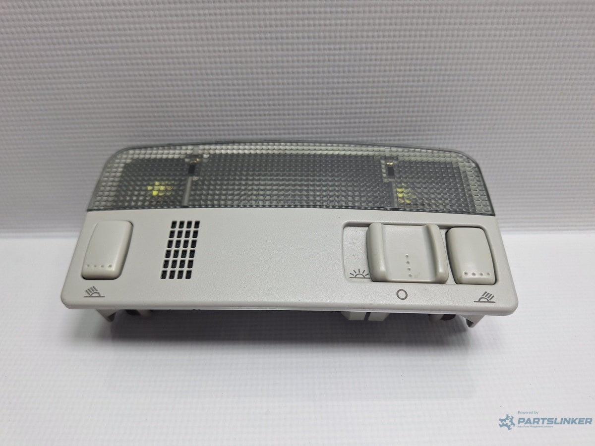 Plafoniera lumini VOLKSWAGEN TOURAN (1T1, 1T2) [ 2003 - 2010 ] TDI (BMN) 125KW|170HP 3B0947105C