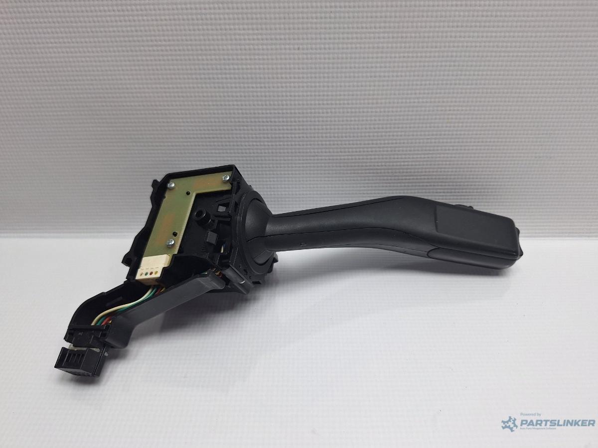 Maneta semnalizare VOLKSWAGEN TOURAN (1T1, 1T2) [ 2003 - 2010 ] TDI (BMN) 125KW|170HP OEM 1K0953513A