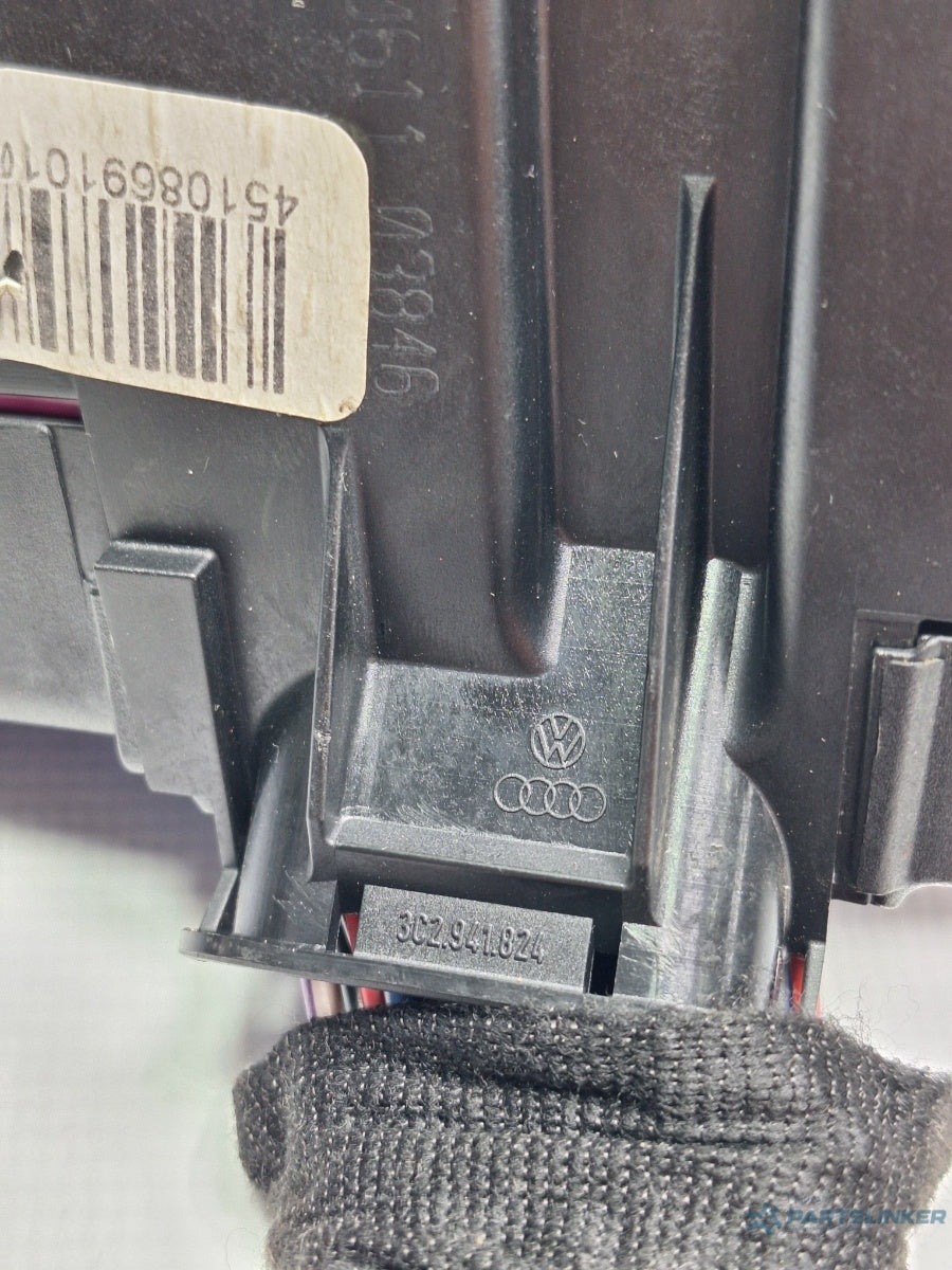 Panou sigurante VOLKSWAGEN TOURAN (1T1, 1T2) [ 2003 - 2010 ] TDI (BMN) 125KW|170HP 3C2941824