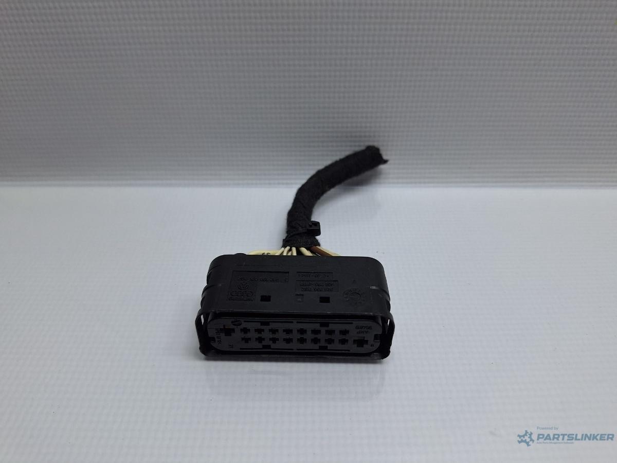 Mufa conector motoras macara spate VOLKSWAGEN TOURAN (1T1, 1T2) [ 2003 - 2010 ] TDI (BMN) 125KW|170HP OEM 1J0959383C