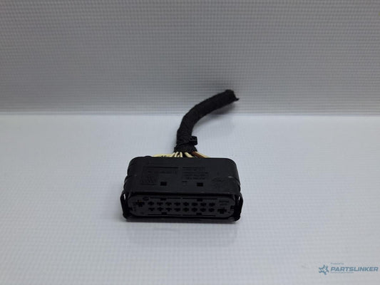 Mufa conector motoras macara spate VOLKSWAGEN TOURAN (1T1, 1T2) [ 2003 - 2010 ] TDI (BMN) 125KW|170HP OEM 1J0959383C