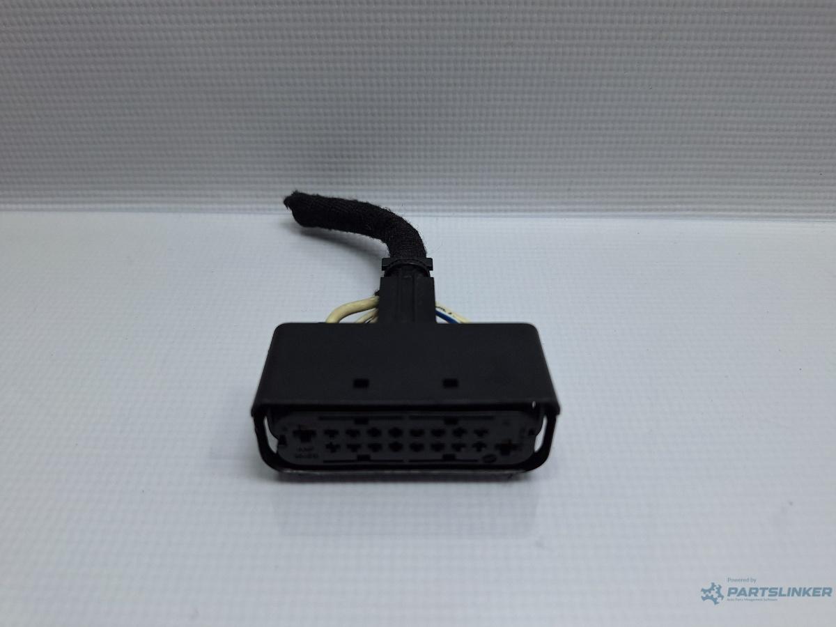 Mufa conector motoras macara spate VOLKSWAGEN TOURAN (1T1, 1T2) [ 2003 - 2010 ] TDI (BMN) 125KW|170HP OEM 1J0959383C