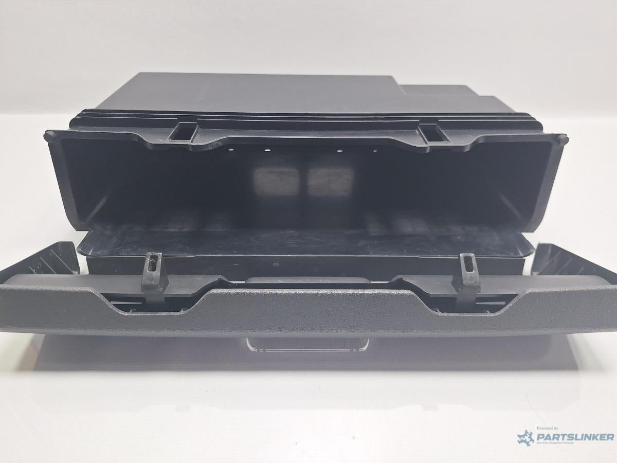 Buzunar scaun stanga VOLKSWAGEN TOURAN (1T1, 1T2) [ 2003 - 2010 ] TDI (BMN) 125KW|170HP OEM 1T0881580C