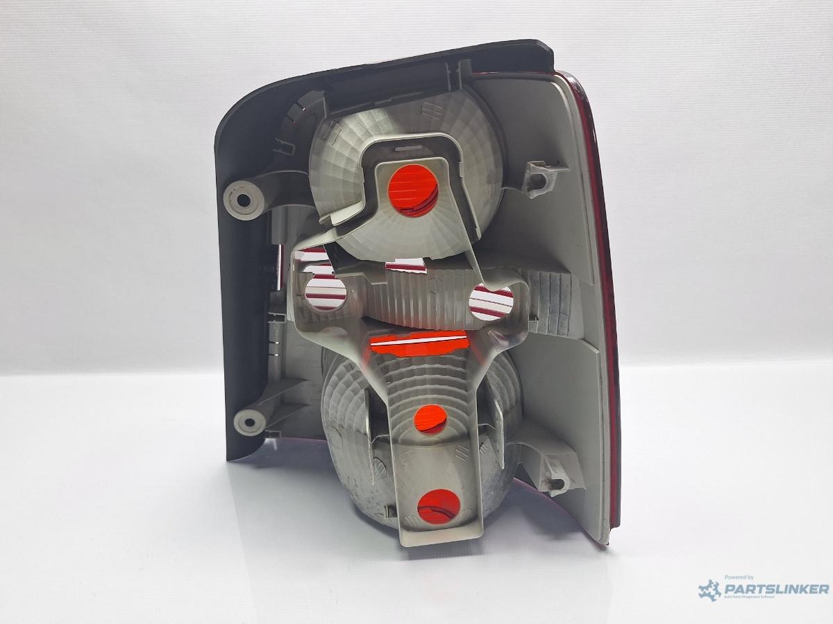 Lampa spate / Stop stanga VOLKSWAGEN TOURAN 1T1, 1T2 2003 - 2010 TDI BMN 1T0945095J , 1T0945111G