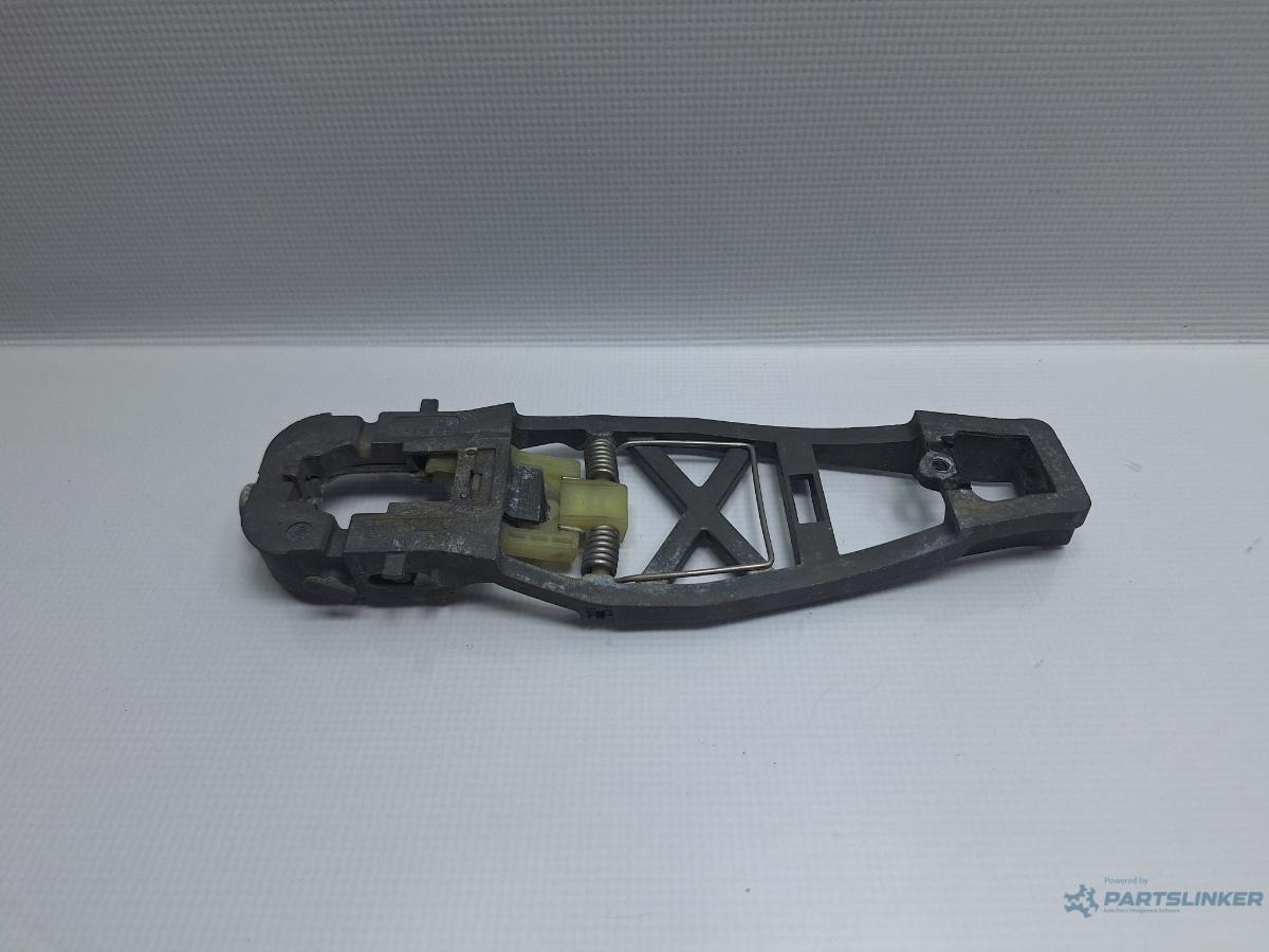 Maner/suport exterior portiera spate dreapta VOLKSWAGEN TOURAN 1T1, 1T2 2003 - 2010 TDI BMN 1T0837886B