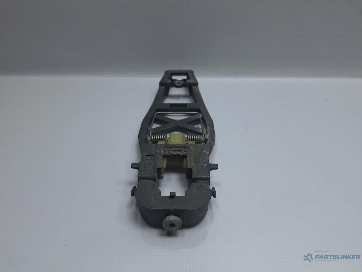 Maner/suport exterior portiera spate dreapta VOLKSWAGEN TOURAN 1T1, 1T2 2003 - 2010 TDI BMN 1T0837886B