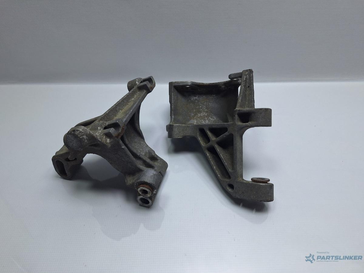 Suporti pompa servodirectie VOLKSWAGEN VENTO (1H2) [ 1991 - 1998 ] 1.8 (AAM) 55KW|75HP OEM 028145531D