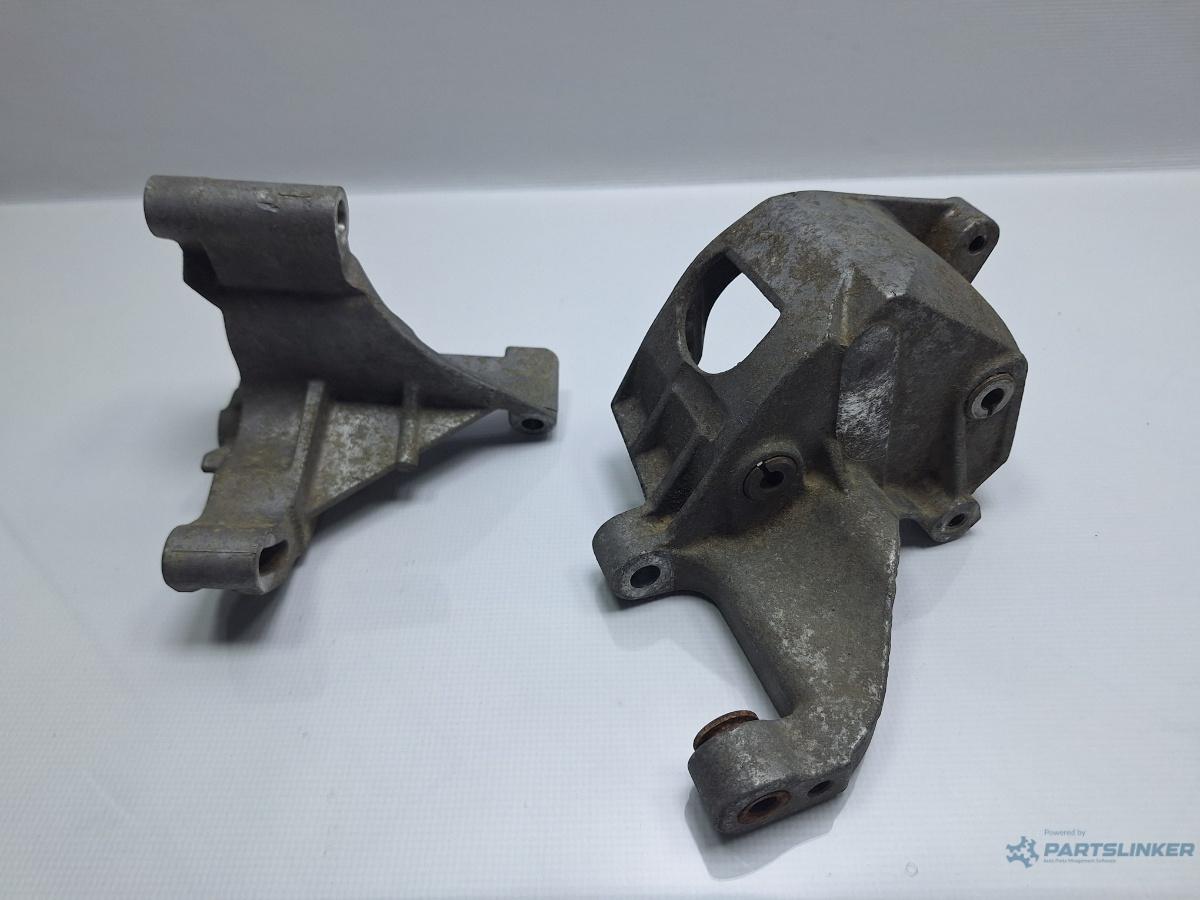 Suporti pompa servodirectie VOLKSWAGEN VENTO (1H2) [ 1991 - 1998 ] 1.8 (AAM) 55KW|75HP OEM 028145531D