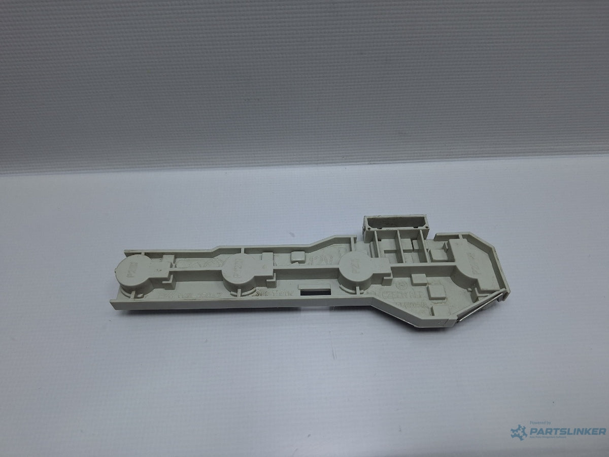 Soclu stop dreapta SKODA FABIA Combi (6Y5) [ 2000 - 2007 ] 1.2 (AZQ, BME) 47KW|64HP 6Y9945258