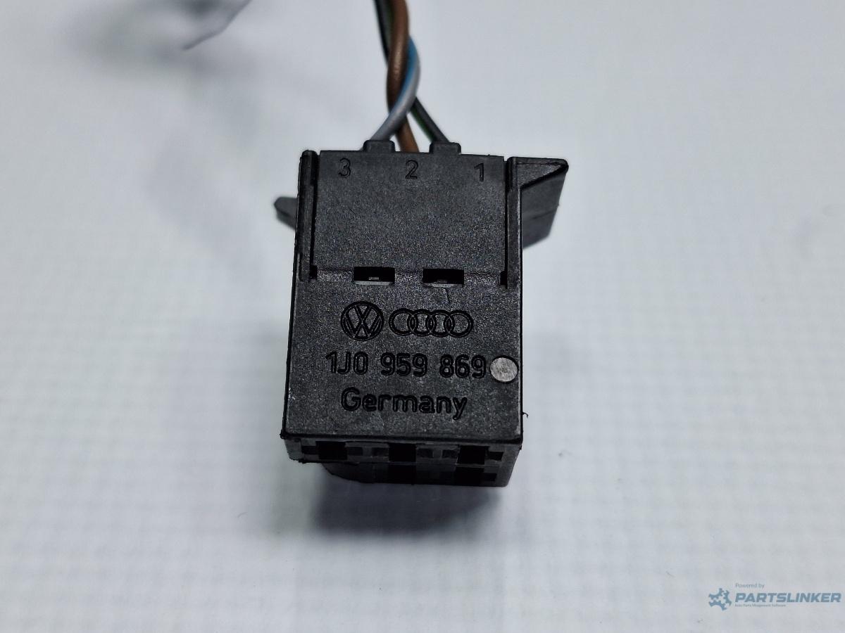 Mufa conector 5 pini SKODA FABIA Combi (6Y5) [ 2000 - 2007 ] 1.2 (AZQ, BME) 47KW|64HP OEM 1J0959869