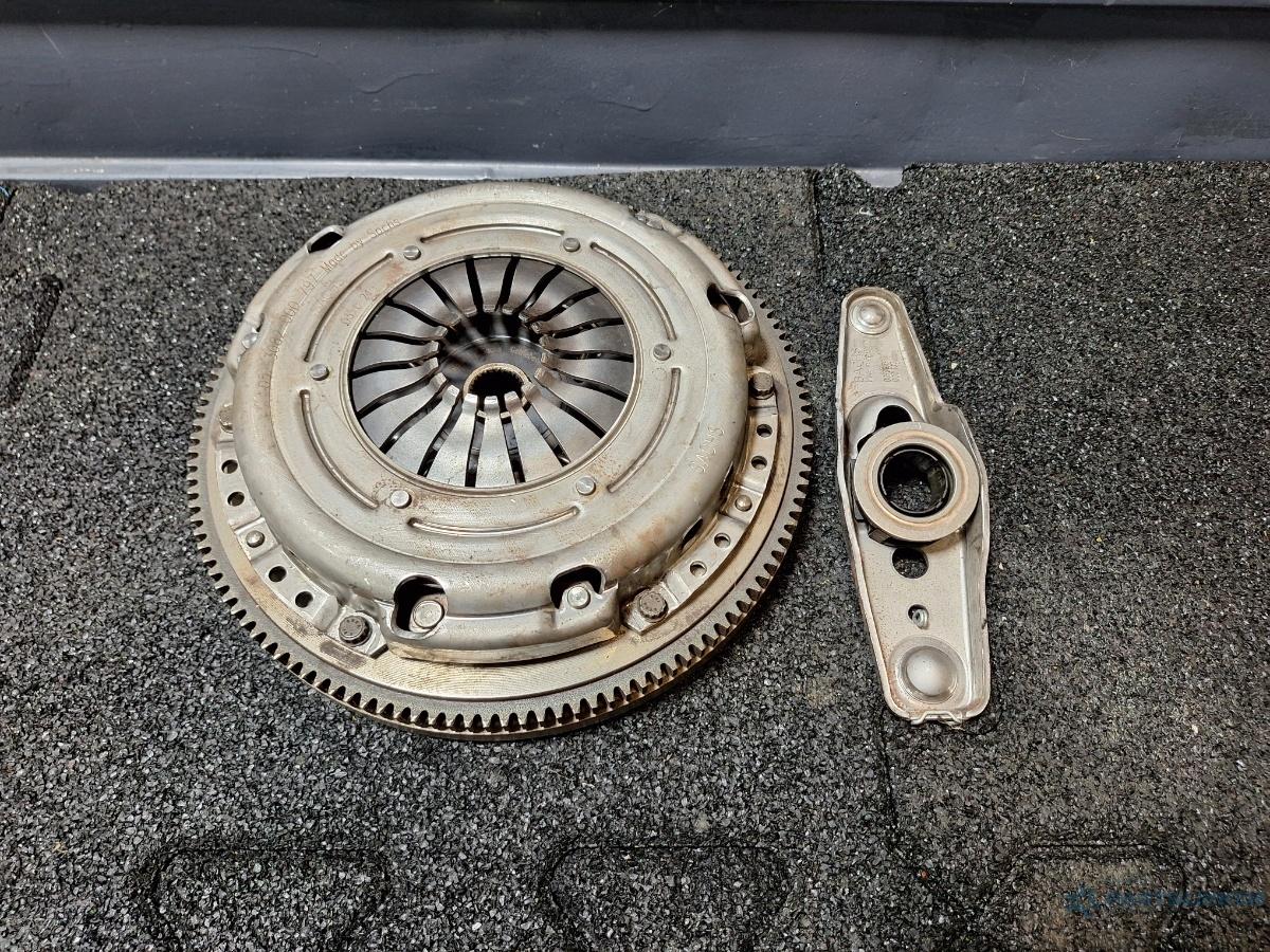 Kit ambreiaj SKODA FABIA Combi (6Y5) [ 2000 - 2007 ] 1.2 (AZQ, BME) 47KW|64HP SACHS 053082000797