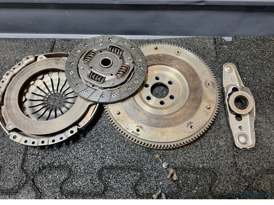 Kit ambreiaj SKODA FABIA Combi (6Y5) [ 2000 - 2007 ] 1.2 (AZQ, BME) 47KW|64HP SACHS 053082000797