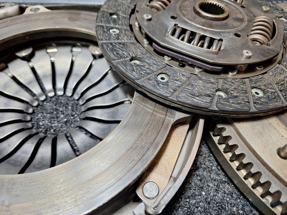 Kit ambreiaj SKODA FABIA Combi (6Y5) [ 2000 - 2007 ] 1.2 (AZQ, BME) 47KW|64HP SACHS 053082000797