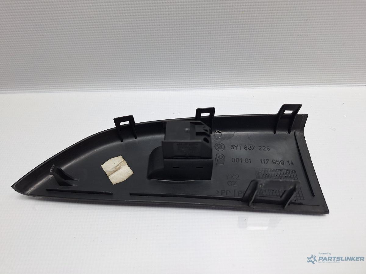 Ornament panou usa cu buton dreapta SKODA FABIA Combi (6Y5) [ 2000 - 2007 ] 1.2 (AZQ, BME) 47KW|64HP OEM 6Y1867228 , 6Y0959855