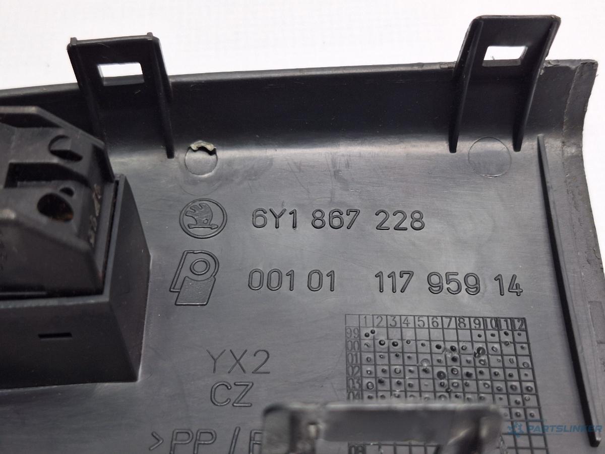 Ornament panou usa cu buton dreapta SKODA FABIA Combi (6Y5) [ 2000 - 2007 ] 1.2 (AZQ, BME) 47KW|64HP OEM 6Y1867228 , 6Y0959855
