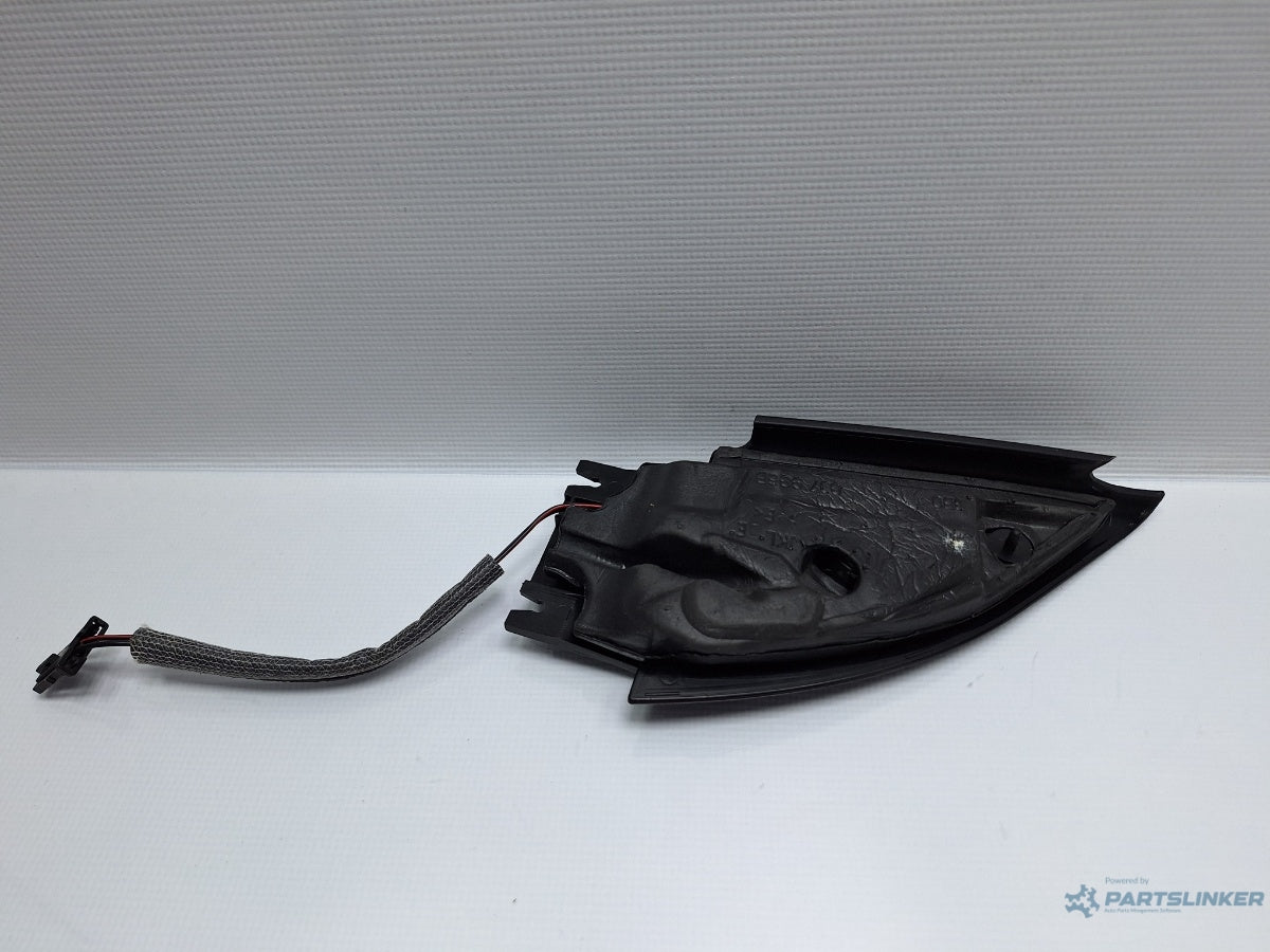 Tweeter usa dreapta VOLKSWAGEN PASSAT (3B3) [ 2000 - 2005 ] TDI (AVB) 74KW|101HP 3B0837986B