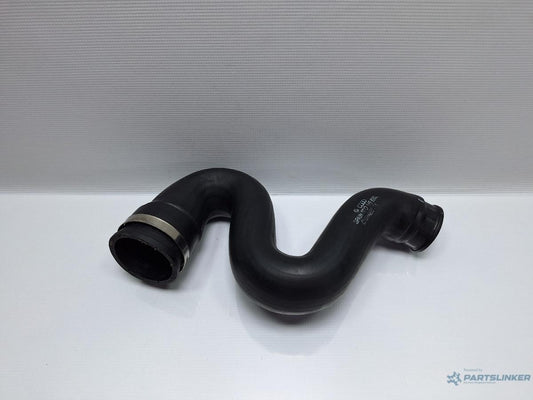 Furtun intercooler VOLKSWAGEN PASSAT (3B3) [ 2000 - 2005 ] TDI (AVB) 74KW|101HP OEM 8D0145828L