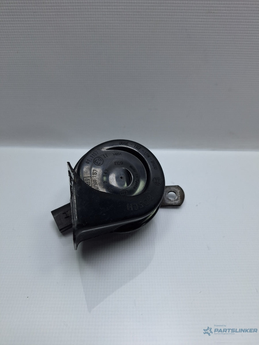 Claxon joase VOLKSWAGEN PASSAT (3B3) [ 2000 - 2005 ] TDI (AVB) 74KW|101HP 3U0951206