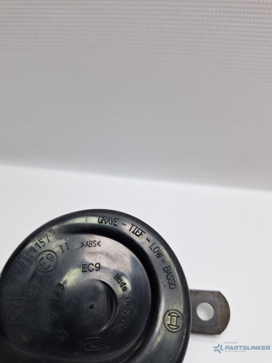 Claxon joase VOLKSWAGEN PASSAT (3B3) [ 2000 - 2005 ] TDI (AVB) 74KW|101HP 3U0951206