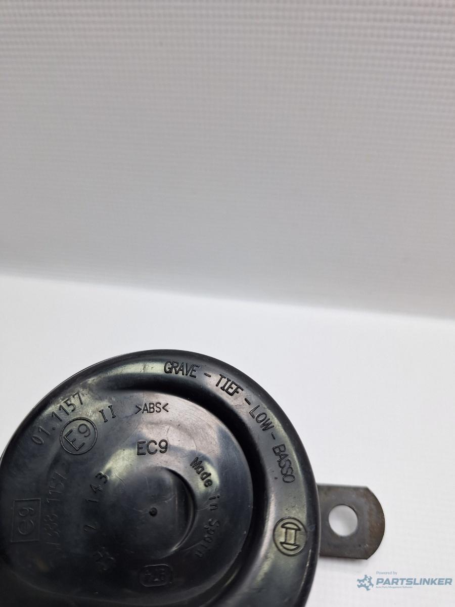 Claxon joase VOLKSWAGEN PASSAT (3B3) [ 2000 - 2005 ] TDI (AVB) 74KW|101HP OEM 3U0951206