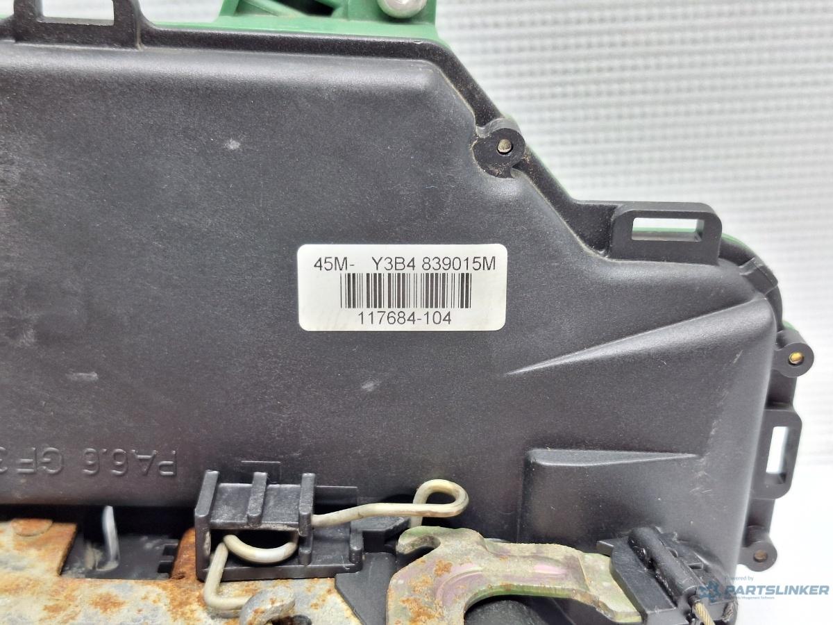 Broasca usa stanga spate VOLKSWAGEN PASSAT (3B3) [ 2000 - 2005 ] TDI (AVB) 74KW|101HP OEM 3B4839015M