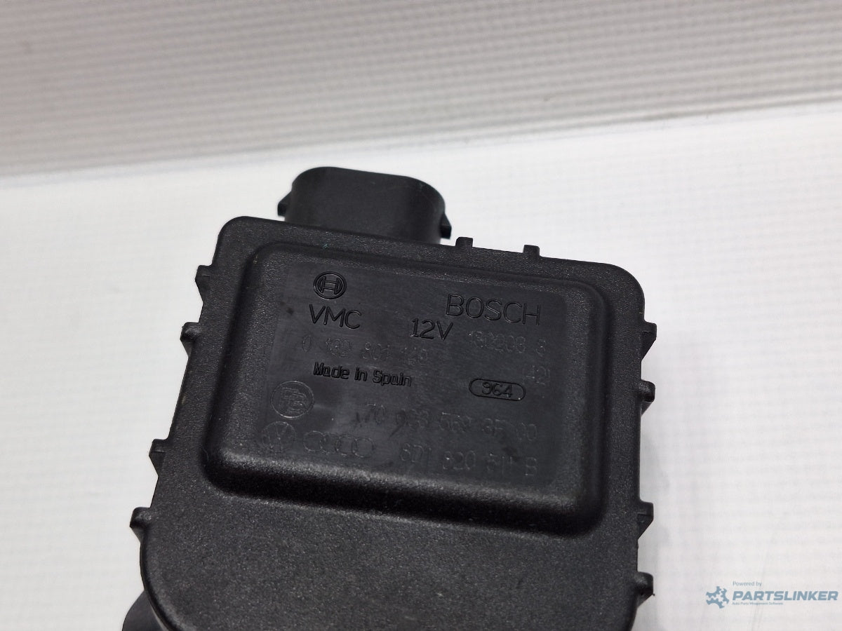 Motoras clapeta aeroterma VOLKSWAGEN PASSAT (3B3) [ 2000 - 2005 ] TDI (AVB) 74KW|101HP 8D1820511B