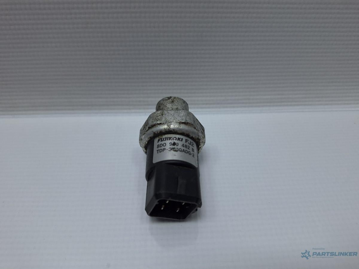 Senzor presiune AC VOLKSWAGEN PASSAT (3B3) [ 2000 - 2005 ] TDI (AVB) 74KW|101HP OEM 8D0959482B