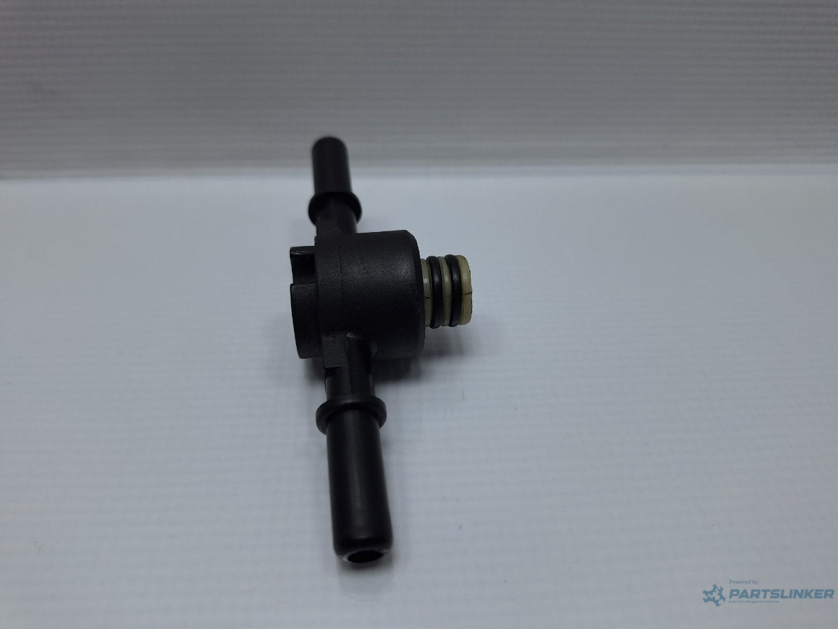 Supapa filtru motorina VOLKSWAGEN PASSAT (3B3) [ 2000 - 2005 ] TDI (AVB) 74KW|101HP 70312548