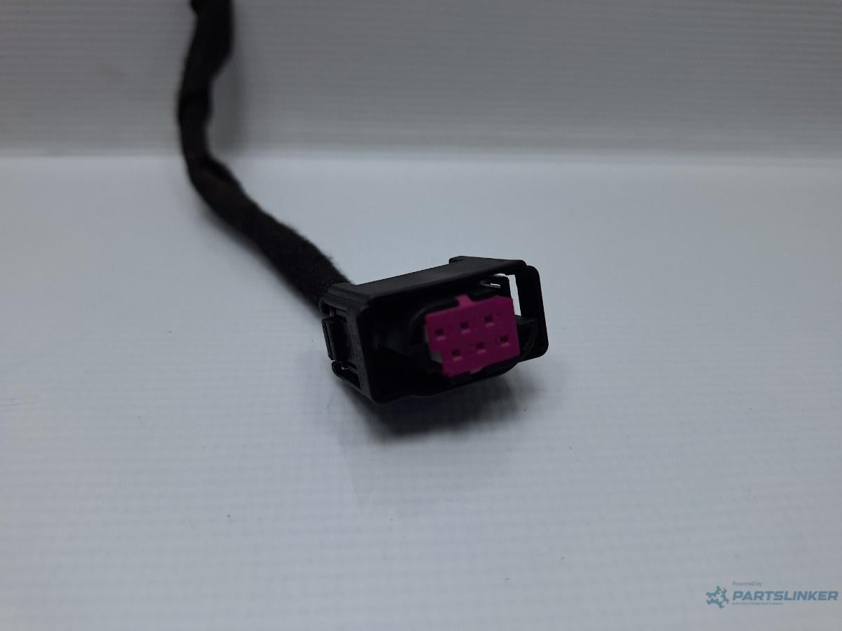 Mufa conector 6 pini VOLKSWAGEN PASSAT (3B3) [ 2000 - 2005 ] TDI (AVB) 74KW|101HP OEM 4B0972571