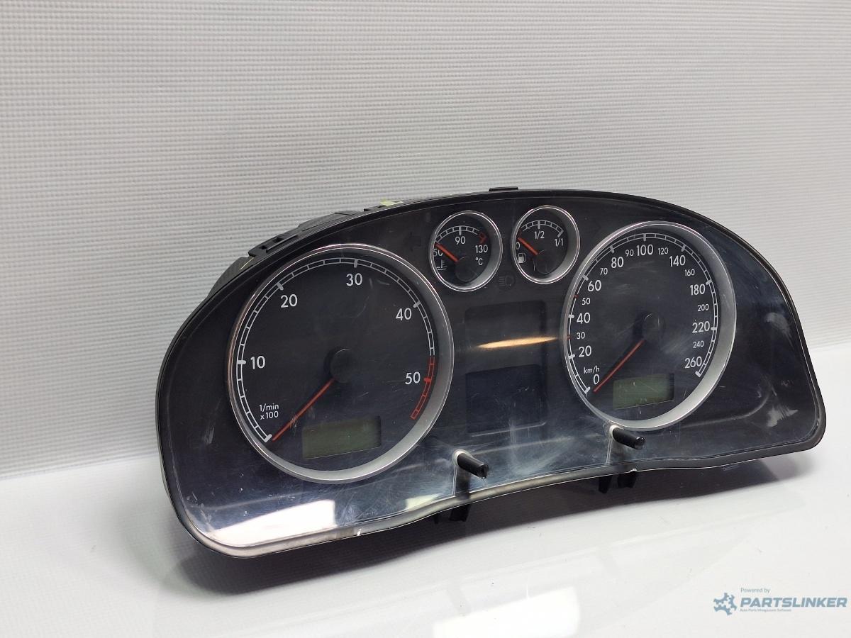 Ceasuri bord cu minidot VOLKSWAGEN PASSAT (3B3) [ 2000 - 2005 ] TDI (AVB) 74KW|101HP OEM 3B0920827A