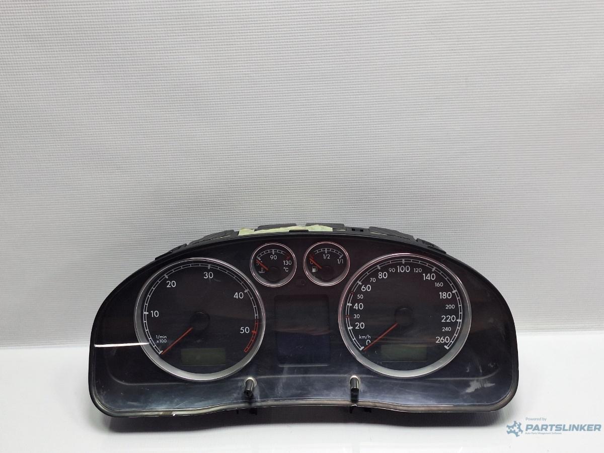 Ceasuri bord cu minidot VOLKSWAGEN PASSAT (3B3) [ 2000 - 2005 ] TDI (AVB) 74KW|101HP OEM 3B0920827A
