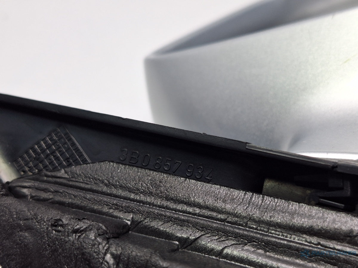 Oglinda dreapta VOLKSWAGEN PASSAT (3B3) [ 2000 - 2005 ] TDI (AVB) 74KW|101HP 3B0857934