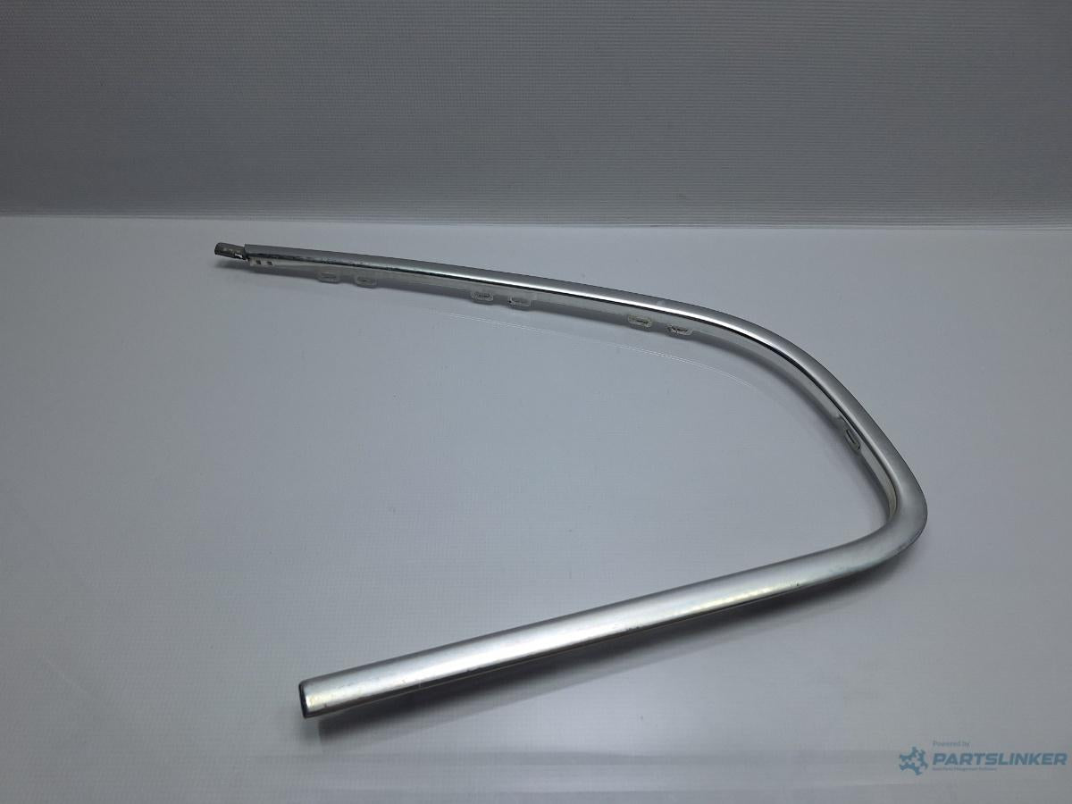 Ornament crom geam fix stanga spate VOLKSWAGEN PASSAT (3B3) [ 2000 - 2005 ] TDI (AVB) 74KW|101HP OEM 3B5853345