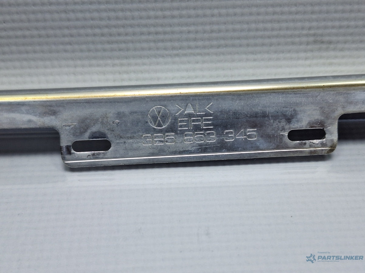 Ornament crom geam fix stanga spate VOLKSWAGEN PASSAT (3B3) [ 2000 - 2005 ] TDI (AVB) 74KW|101HP OEM 3B5853345