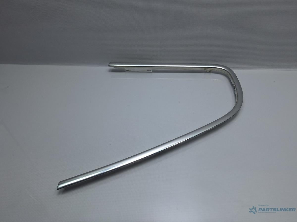 Ornament crom geam fix dreapta spate VOLKSWAGEN PASSAT (3B3) [ 2000 - 2005 ] TDI (AVB) 74KW|101HP OEM 3B5853346