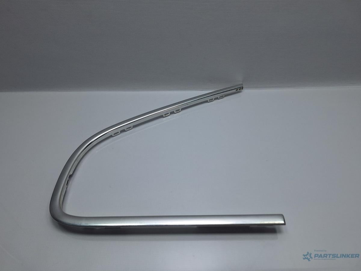 Ornament crom geam fix dreapta spate VOLKSWAGEN PASSAT (3B3) [ 2000 - 2005 ] TDI (AVB) 74KW|101HP OEM 3B5853346